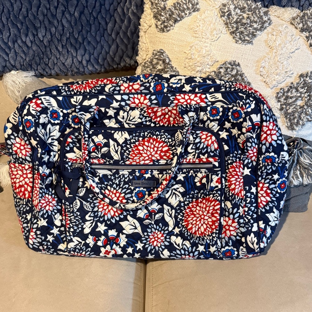 🪻Vera Bradley Travel Bag🪻